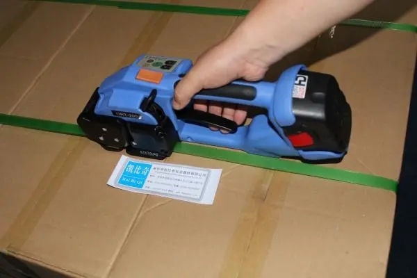 電動(dòng)打包機(jī) 電動(dòng)打包機(jī)